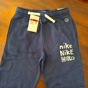 NWT boys Nike joggers, boys Nike sweatpants